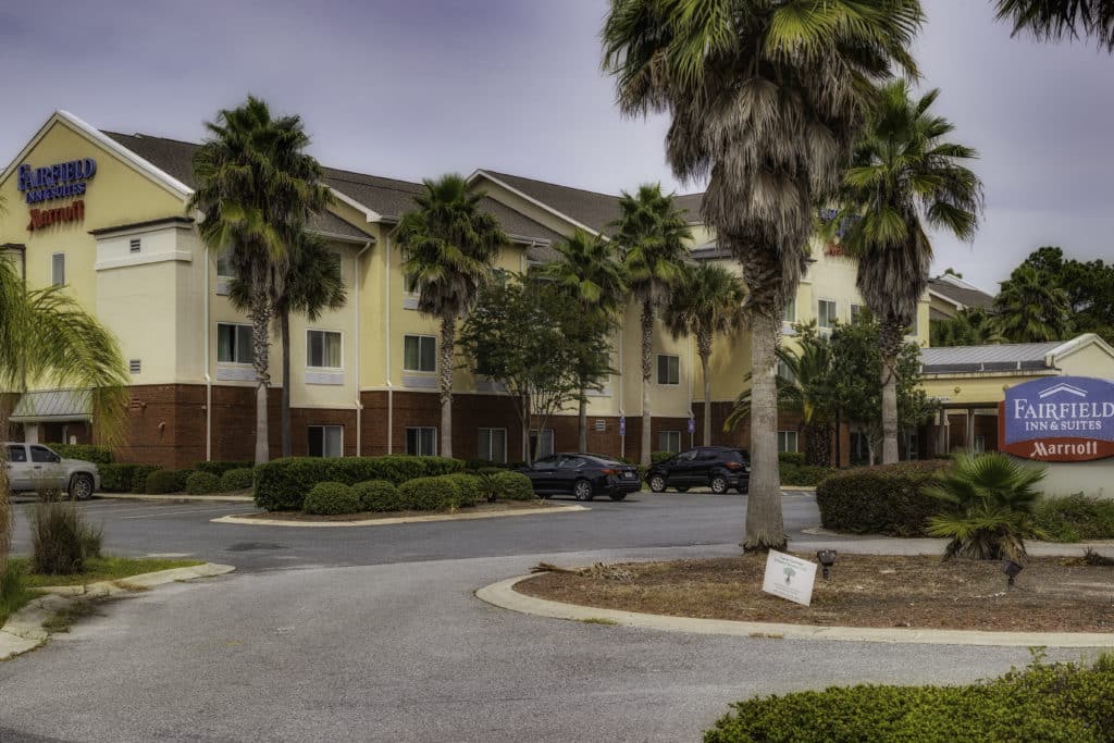 Fairfield Inn & Suites by Marriott Kingsland Exterior from Driveway Entrance