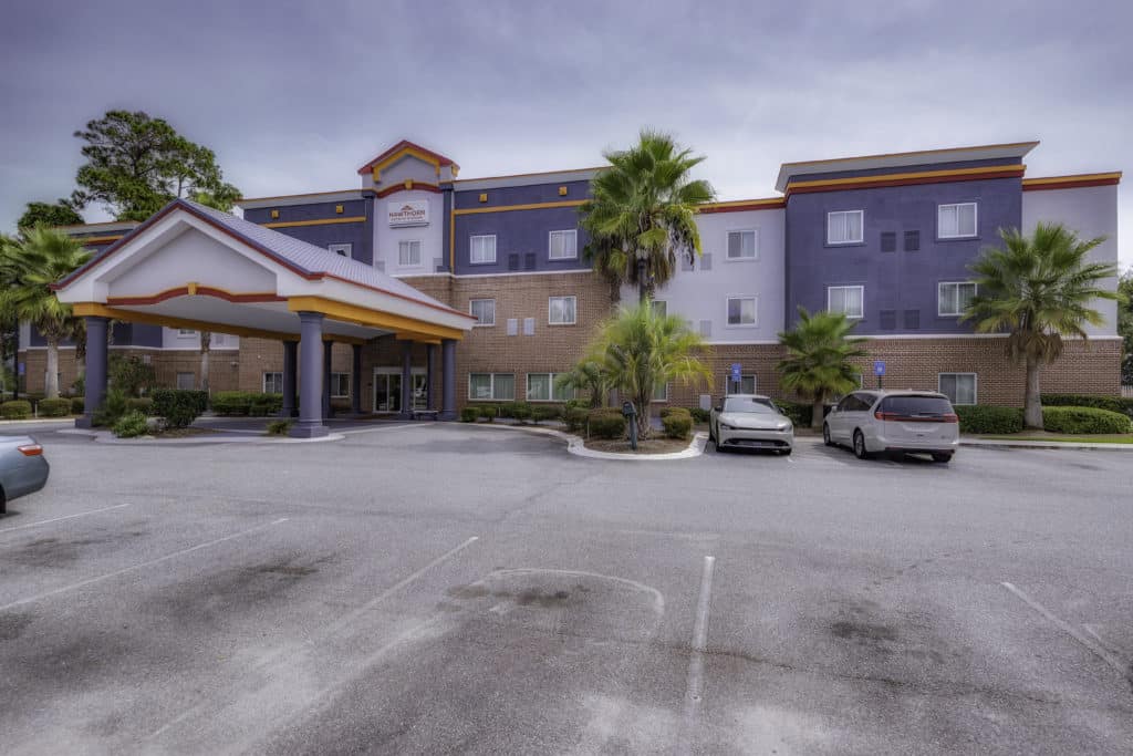 Hawthorn Suites by Wyndham Kingsland I-95/Naval Base Area