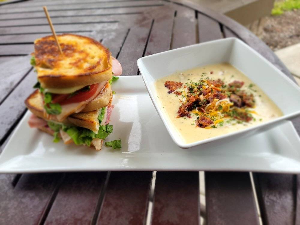 Bogey's Bar & Grille Club and Potato Soup