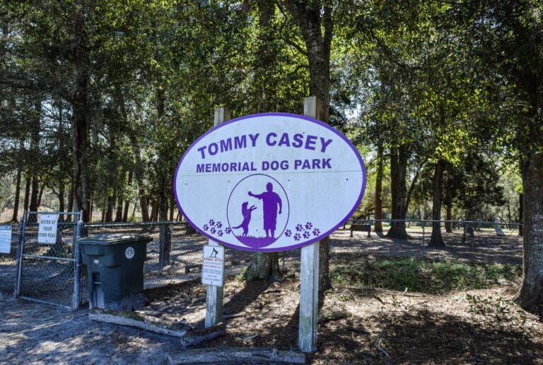 tommy-casey-memorial-dog-park-sign-near-kingsland-georgia