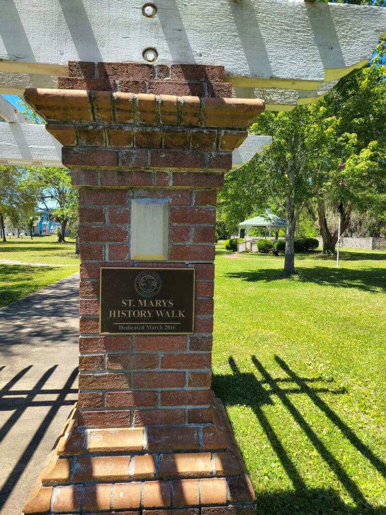 the-entry-plaque-of-the-st-marys-history-walk-entrance-kingsland-georgia