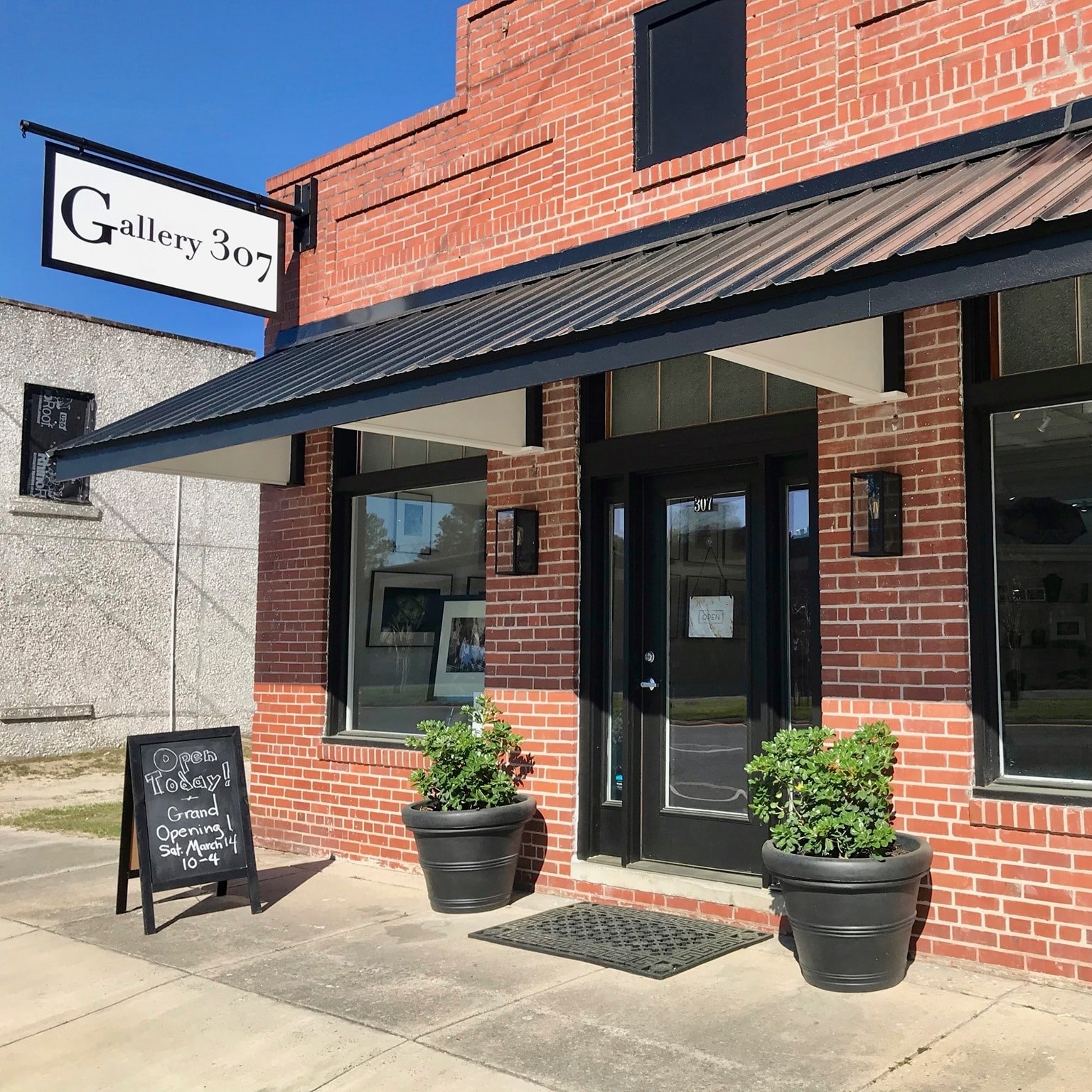 Gallery 307 Storefront
