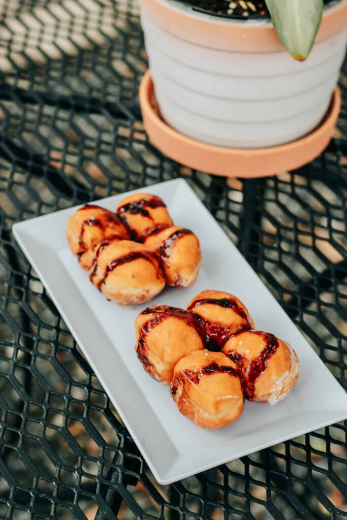 Espresso-Base-local-downtown-kingsland-coffee-shop-and-cafe-image-of-desserts