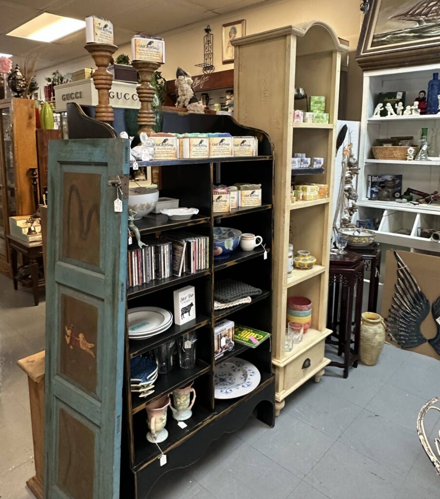 Salt-River-Antique-Mall-antique-shopping-thrift-shopping-second-hand-kingsland-georgia