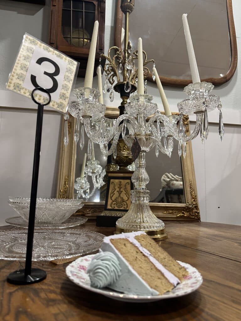 image-cottle-and-gunn-downtown-st-marys-georgia-inside-front-room-gifts-handmade-boutique