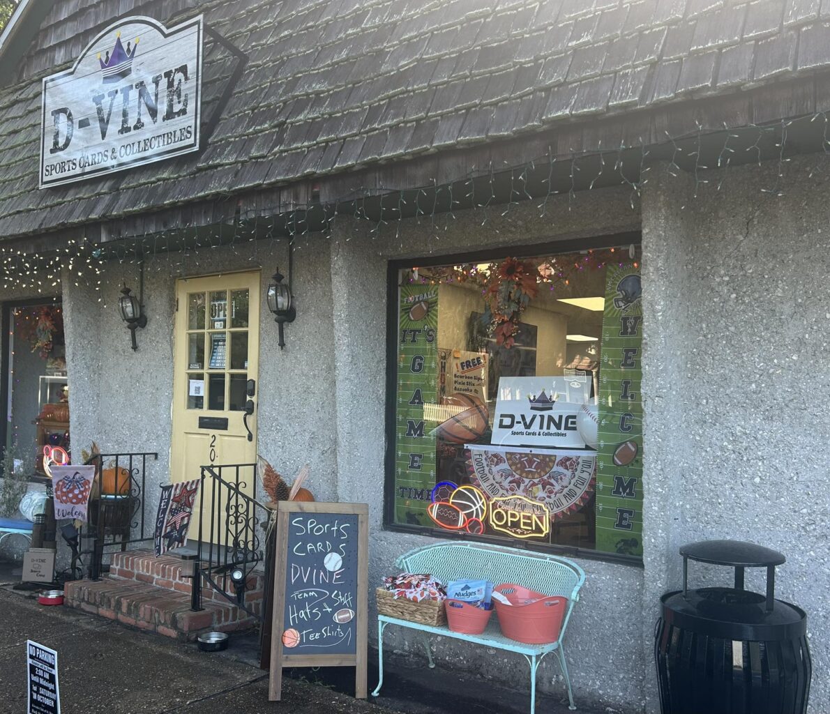 Exterior of D-Vine Sports Cards and Collectibles