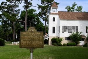 Historical Marker sign highlighting the First Presbyterian Church in Camden County Georgia