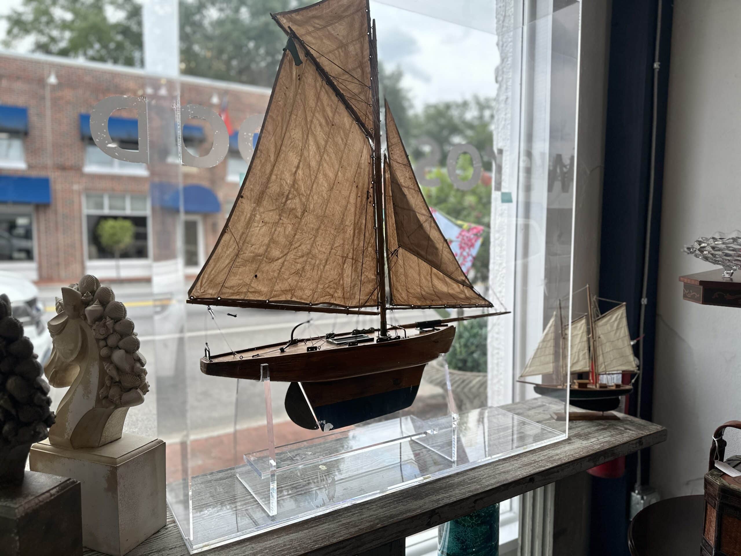 Rosewood-estate-sales-antique-shopping-downtown-kingsland-georgia-thrift-second-hand-art-antique