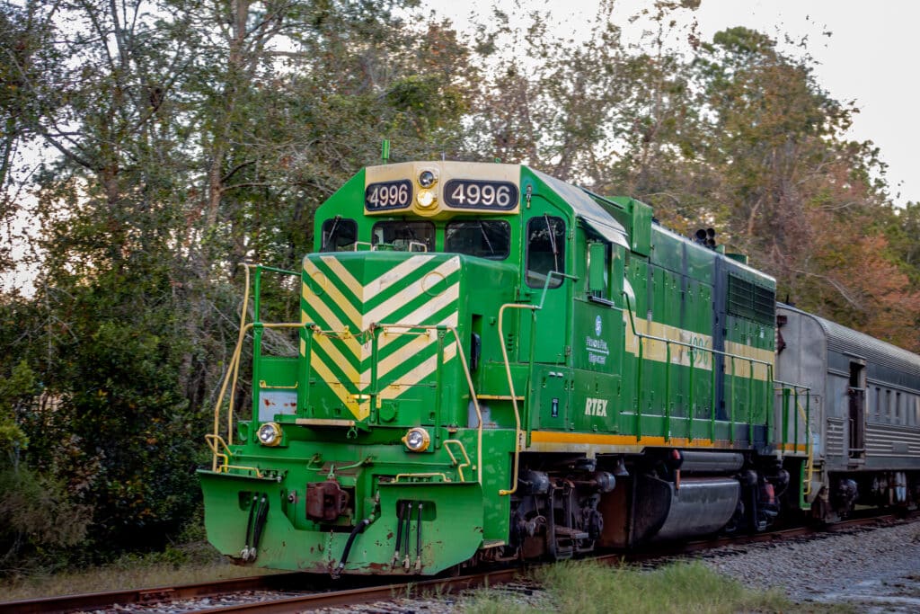 The-green-locomotive-at-the-Kingsland-Train-Station-in-Coastal-Georgia