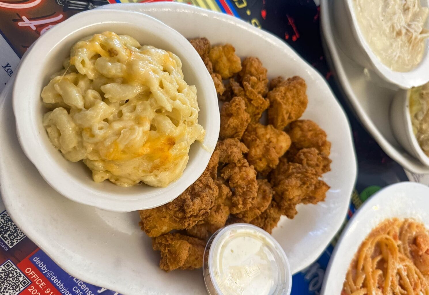 Steffens-Restaurant-grouper-local-seafood-wild-caught-seafood-cafe-local-diner-downtown-kingsland-georgia