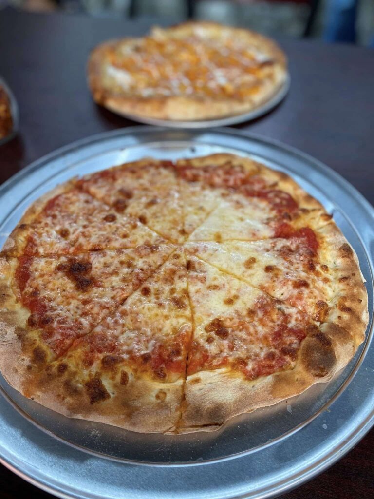 Riverwalk-Pizzeria-kingsland-georgia-st-marys-georgia-waterfront-dining-camden-county-cheese-pizza-deep-dish