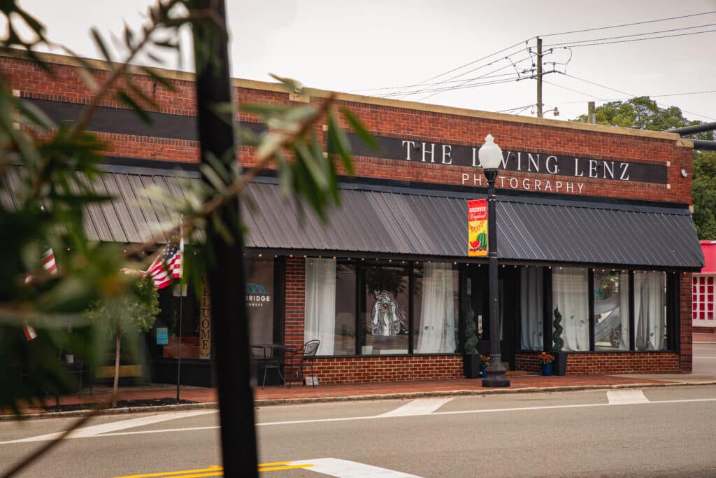 downtown-outside-of-shop-historic-kingsland