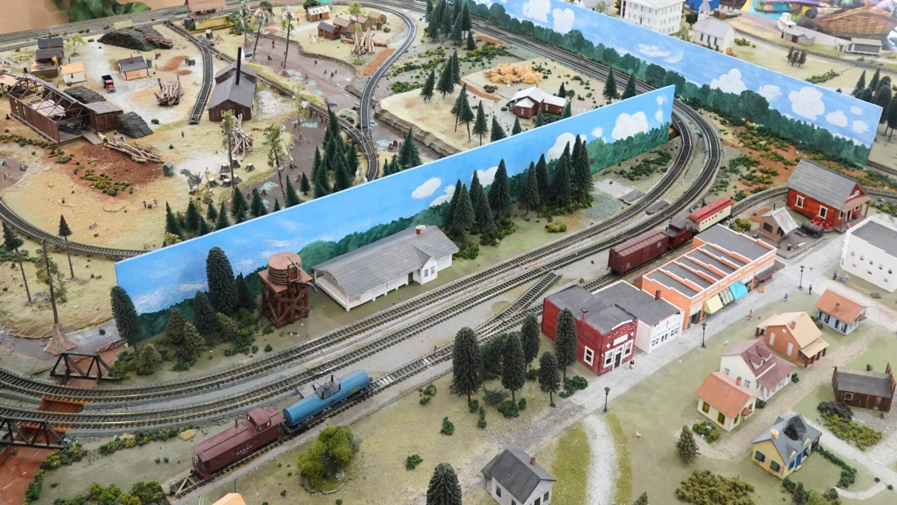 O-scale train model of Kingsland, Folkston, and St. Marys in the early 1900s in Georgia